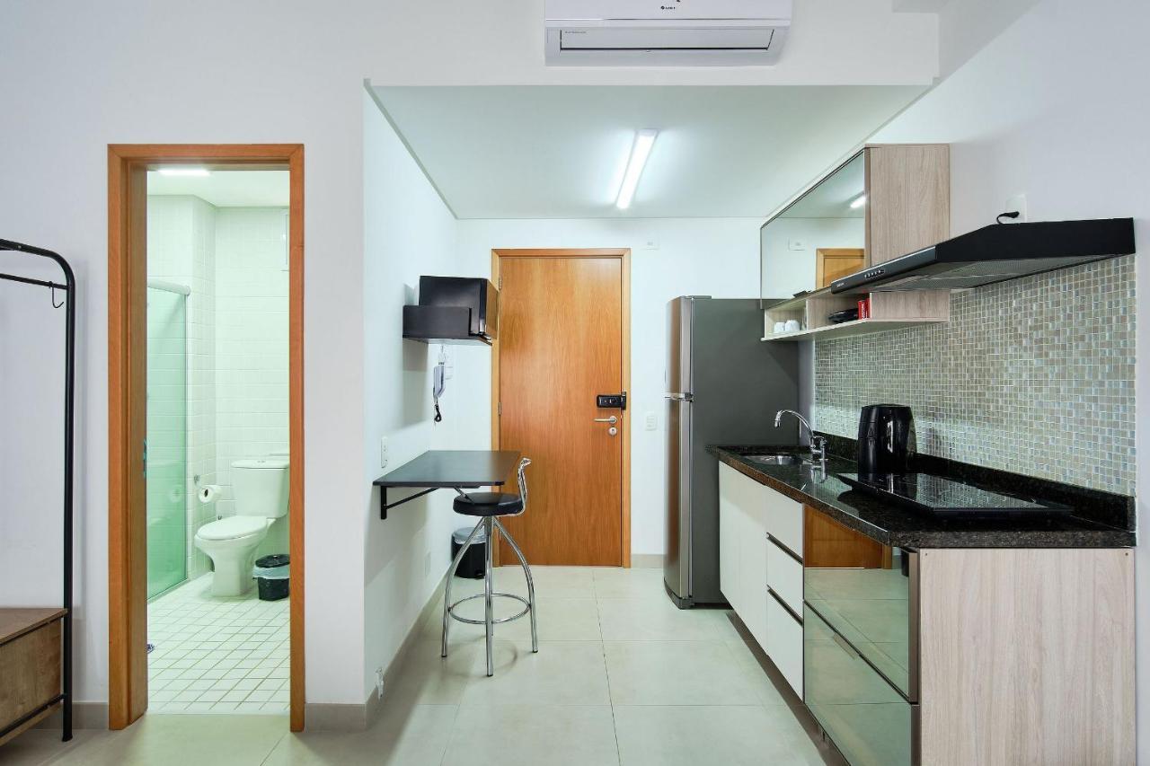 Af15 ALTO PADRÃO, WI-FI, AR, PISCINA, SAUNA, ACADEMIA, QUASE PÉ NA AREIA Ubatuba Esterno foto